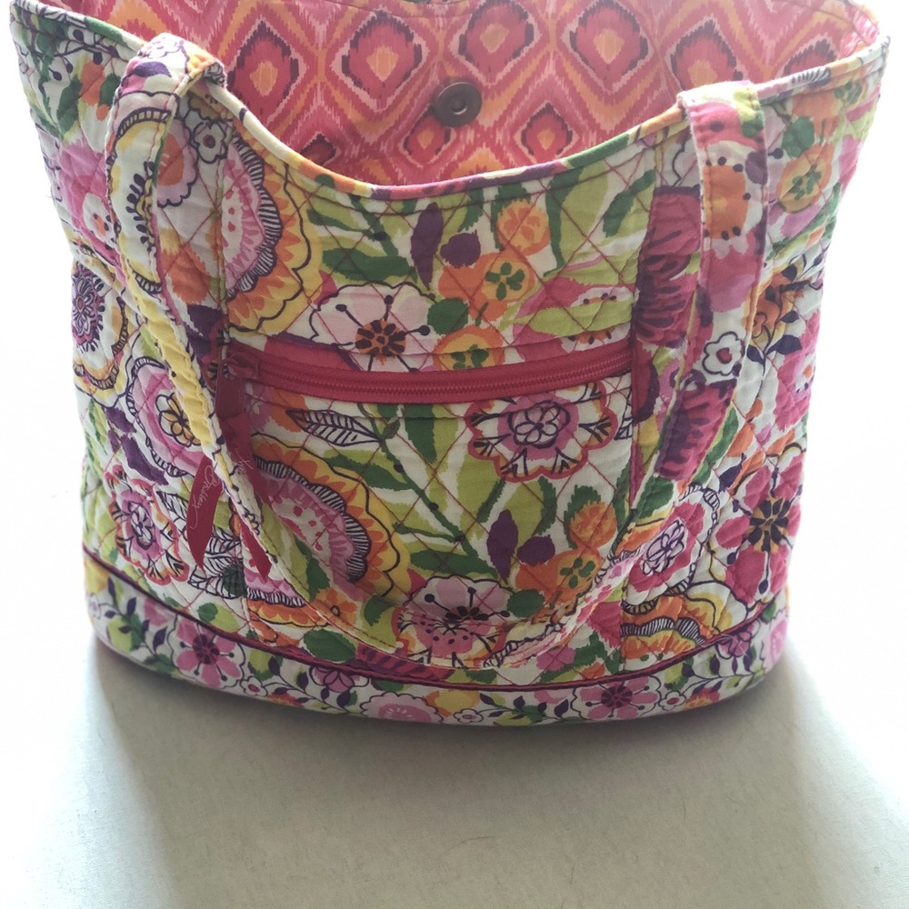 Small Vera Bradley Tote - Picture 3 of 6